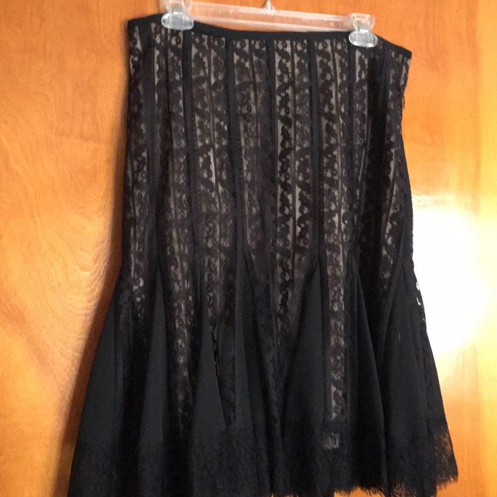 Lace skirt